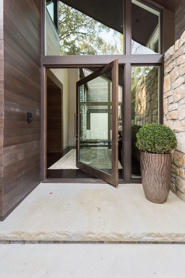 Avalon — Pivoting glass entry door