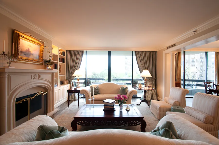 Park Place on Peachtree — Living room