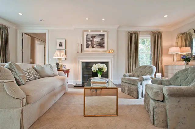 Tuxedo Park — Living room