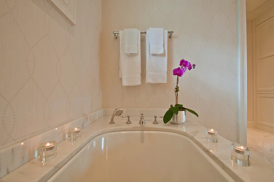 Tuxedo Park — Primary bath