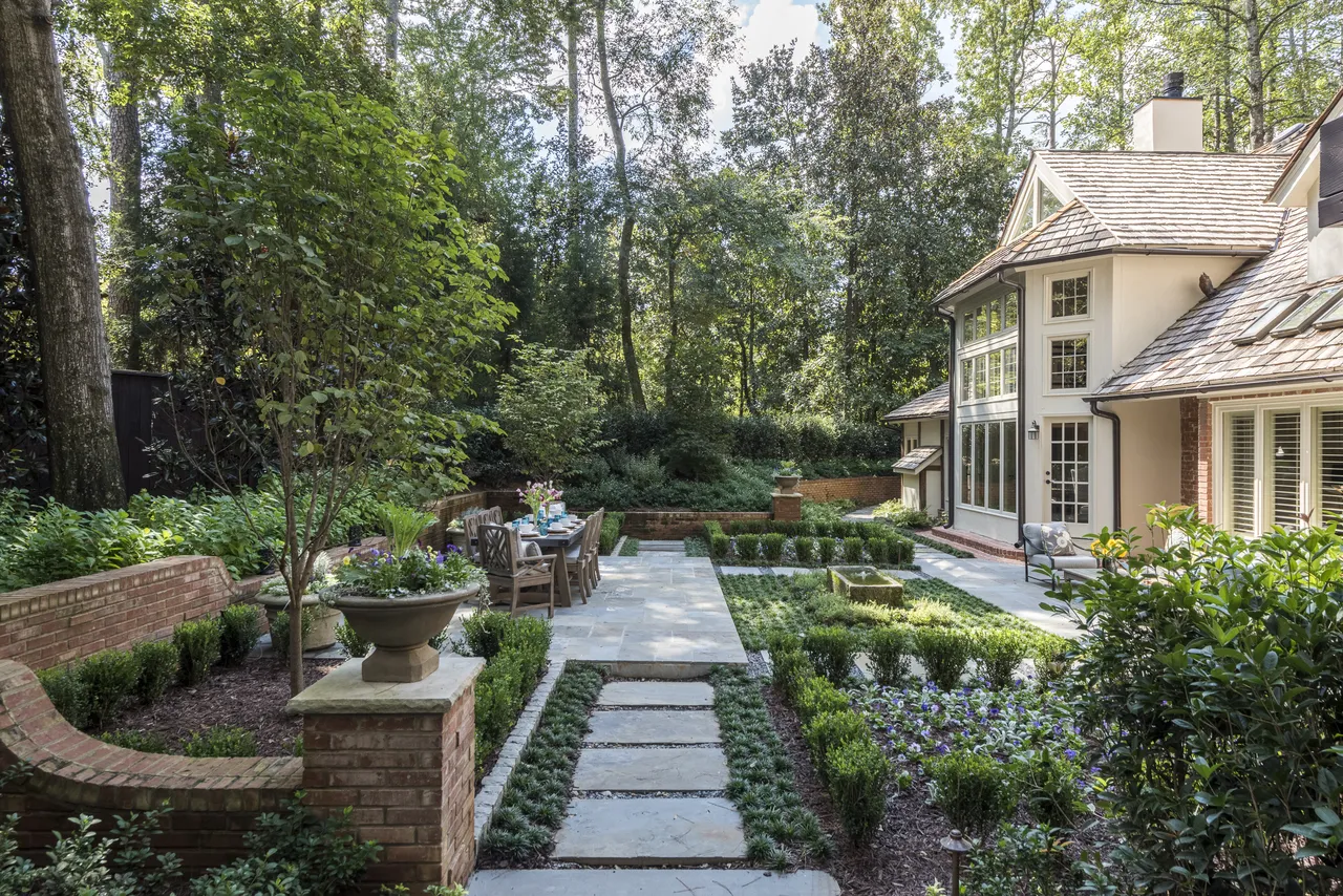 Tuxedo Road — Garden walk